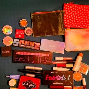 Unopened and unused makeup received in ipsy packages